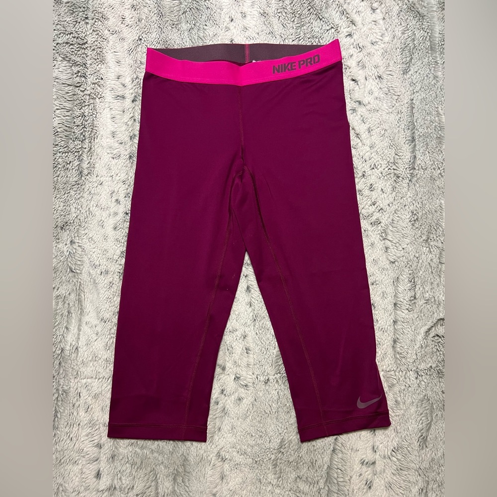 Medium Nike Pro Capri 19”